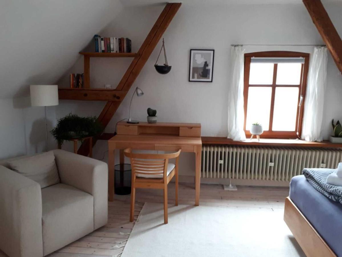Aeltestes Haus In Quentel - Ferienwohnung 2 Mit Dachterrasse Hessisch Lichtenau Bagian luar foto